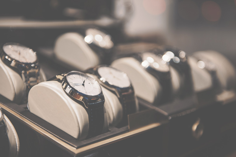 Warum individuelle Verpackungen für Uhren & Schmuck?